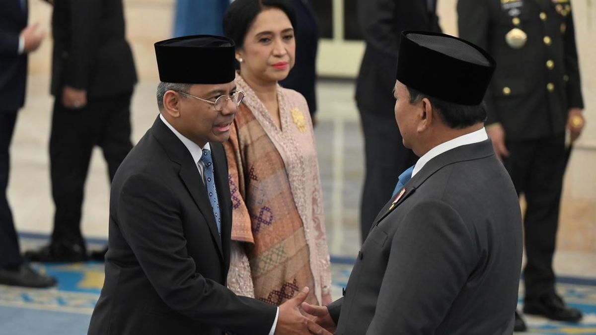 Prabowo Minta Suahasil Jaga APBN Tetap Kredibel