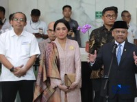 Suahasil Nazara memberikan keterangan pers kepada media di Gedung Djuanda Kementerian Keuangan, Jakarta, Senin, (14/9/2026). (CNBC Indonesia/Muhammad Sabki)