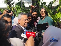 Wakil Menteri Keuangan RI, Suahasil Nazara saat tiba di Istana Negara, Jakarta, Senin (14/9/2026). (CNBC Indonesia/Emir Yanwardhana)