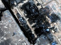 Citra satelit memperlihatkan jalur pipa Timur-Barat Arab Saudi yang membentang melintasi Semenanjung Arab, setelah serangan yang hancur, Jumat (11/9/2026). (Vantor/Handout via REUTERS)