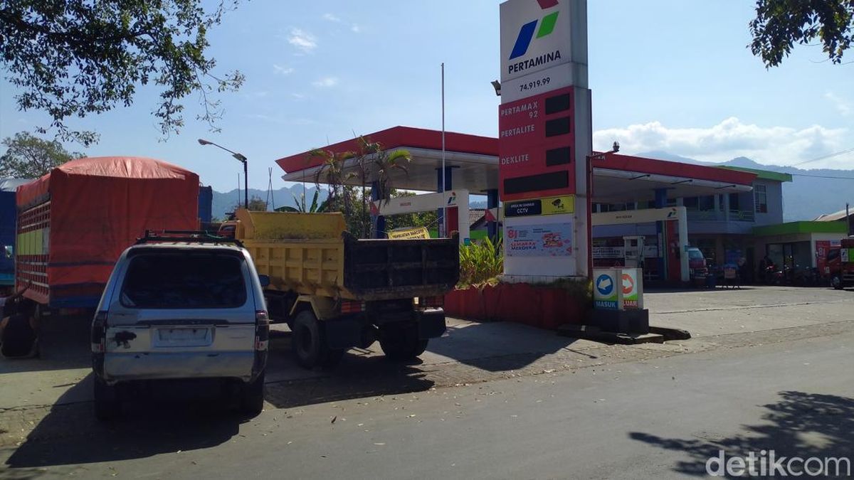 4 SPBU di Palopo Kehabisan Pertalite Picu Antrean Kendaraan