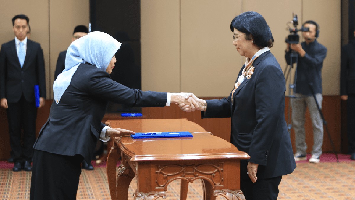 Gubernur Destry Lantik Mal Isnaini Jadi Kepala DKMP BI
