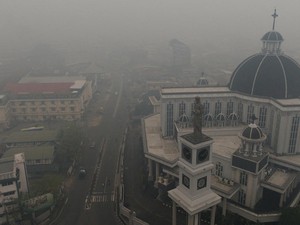 Karhutla Belum Juga Ditetapkan Bencana Nasional, Menko Polkam Ungkap Alasannya