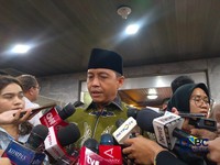 Menteri Kehutanan (Menhut) Raja Juli Antoni saat ditemui di Kompleks Parlemen, Jakarta, Rabu (16/9/2026). (CNBC Indonesia/Martyasari Rizky)