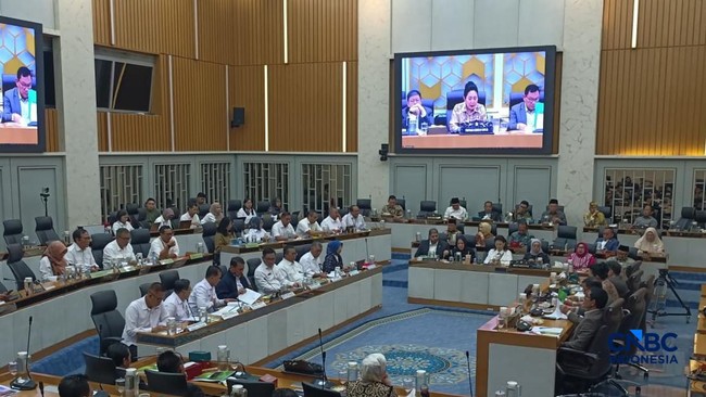 DPR Ketok Anggaran Bapanas 2027 Rp161,9 Miliar-Tak Ada Tambahan
