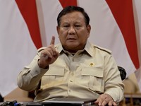 Presiden Prabowo Subianto dalam dialog bersama jurnalis senior dan pakar di Padepokan Garuda Yaksa, Hambalang, Kabupaten Bogor, Provinsi Jawa Barat, Minggu (6/9/2026). (Dok. Tim Media Prabowo Subianto)