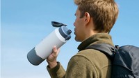 Mau Pakai Tumbler 2 Liter? Ini 5 Cara Biar Minum Air Lebih Teratur