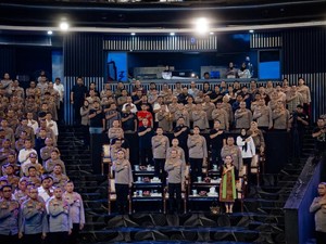 Gagas Program Bapak Asuh Polda Metro Hadirkan Polri Lebih Dekat dengan Pelajar