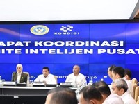 Kepala Badan Intelijen Negara (BIN) Jenderal TNI (Purn) M. Herindra bersama Menteri Komunikasi dan Digital (Menkomdigi) Meutya Hafid dan Kepala Badan Siber dan Sandi Negara (BSSN) Jenderal TNI (Purn) Nugroho Sulistyo Budi melakukan konsolidasi demi m