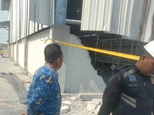 Polisi Olah TKP Kebakaran Pabrik Bata Ringan Lamongan Tewaskan 1 Karyawan