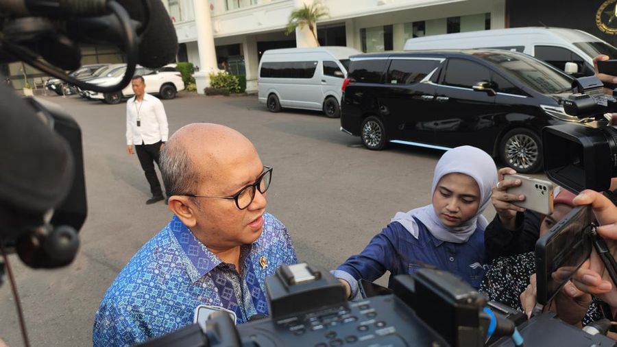 Menteri Investasi dan Hilirisasi/Kepala Badan Koordinasi Penanaman Modal Rosan Perkasa Roeslani di Istana Kepresidenan, Jakarta, Kamis (17/9/2026). (CNBC Indonesia/Emir Yanwardhana)