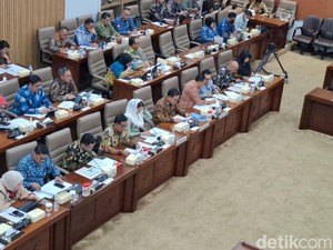 Mendag Minta Tambah Anggaran Rp 1,86 T buat Bangun-Revitalisasi 200 Pasar