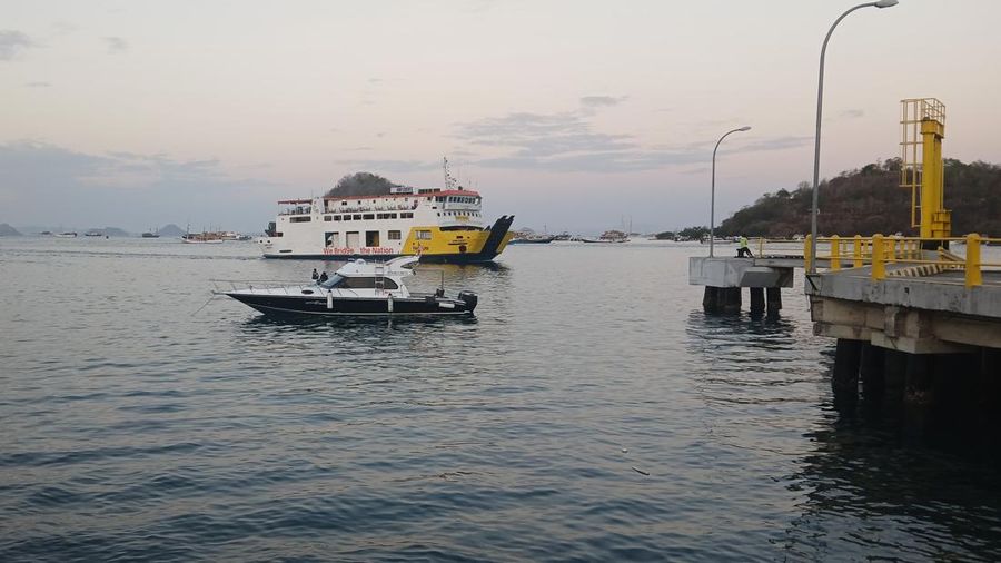 Truk ekspedisi bantuan IPB University Peduli dan ARM HA-IPB tiba di Labuan Bajo, Nusa Tenggara Timur (NTT), Rabu (16/9/2026).