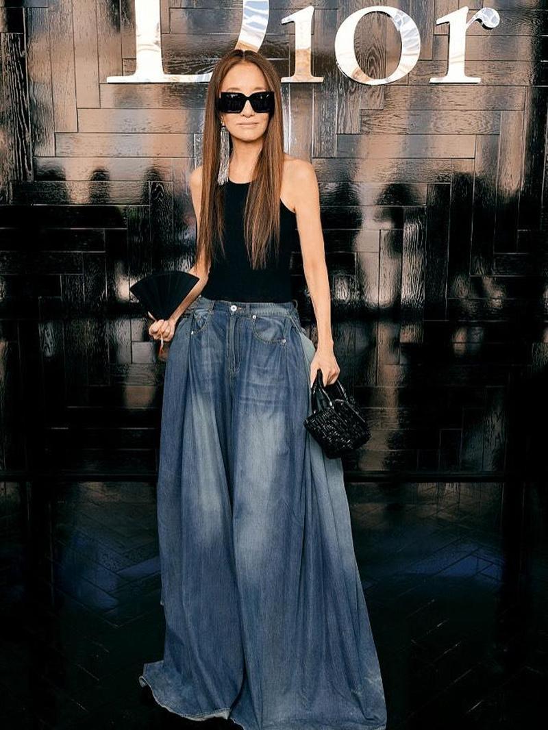 Vera Wang Unggah Selfie Langka, Pamer Wajah Tanpa Makeup di Usia 77 Tahun