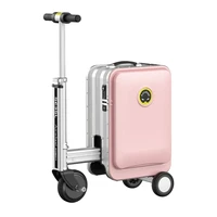 Nggak Mau Ribet Bawa Koper Saat Traveling? Coba Airwheel Ini