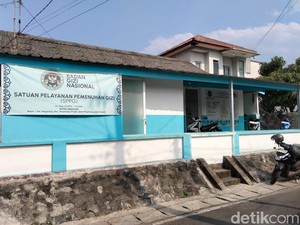 Malunya Kepala SPPG Zoom Meeting Sambil BAB tapi Kamera Kepencet