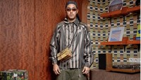 Gaya Amekaji Lagi Naik Lagi, Ini 3 Atasan Wajib buat Kamu yang Mau Coba