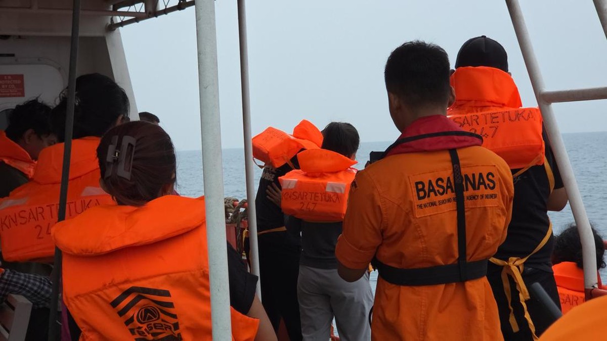 Breaking! 1 Jasad Kru Kapal 5 Jurnalis Ditemukan, 340 Km dari Krakatau