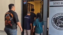 Bisa-bisanya Ibu di Sidoarjo Paksa Anak-Keponakan Layani Pacar Threesome