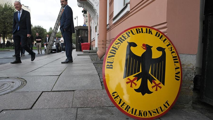 Rusia menutup konsulat Jerman di St. Petersburg. (REUTERS/Andrei Bok)