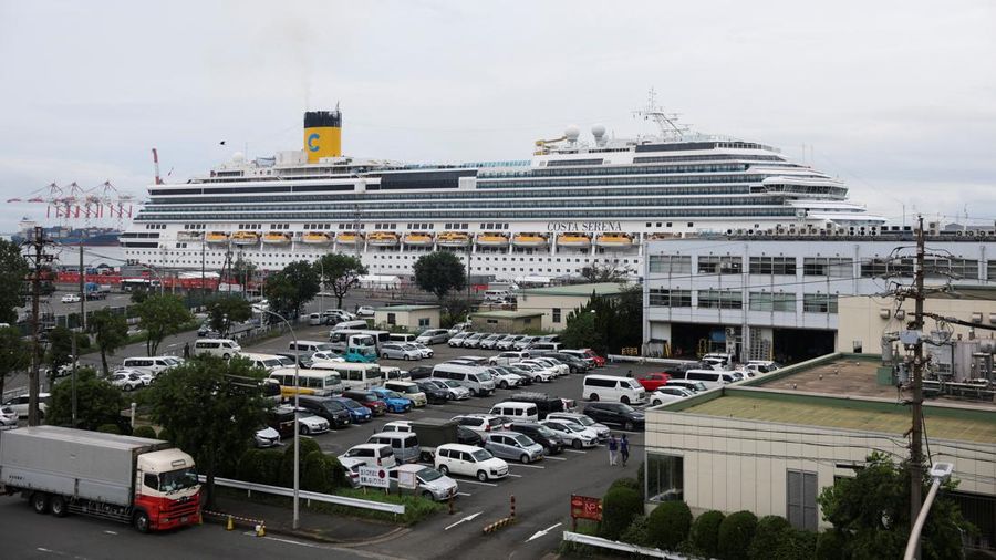 Kapal pesiar Italia Costa Serena, yang akan berfungsi sebagai perkampungan atlet sementara terapung selama Asian Games Aichi-Nagoya 2026, berada di Pelabuhan Nagoya. (REUTERS/Edgar Su)