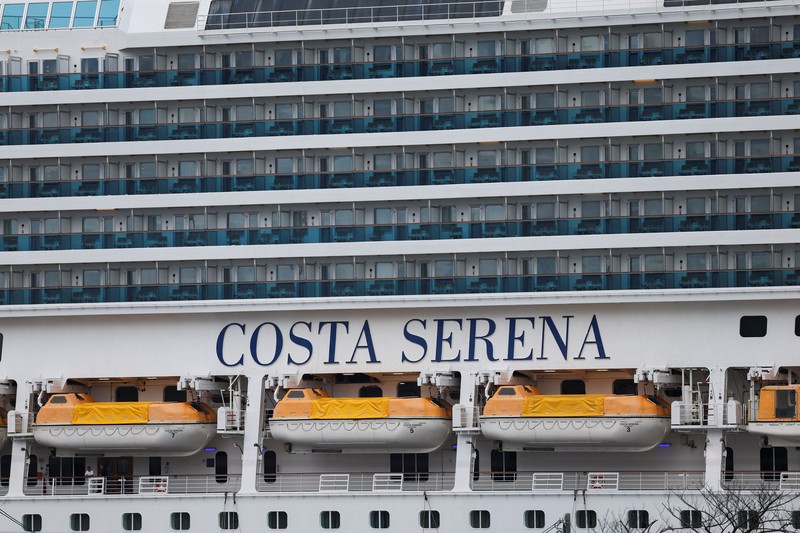 Kapal pesiar Italia Costa Serena, yang akan berfungsi sebagai perkampungan atlet sementara terapung selama Asian Games Aichi-Nagoya 2026, berada di Pelabuhan Nagoya. (REUTERS/Edgar Su)