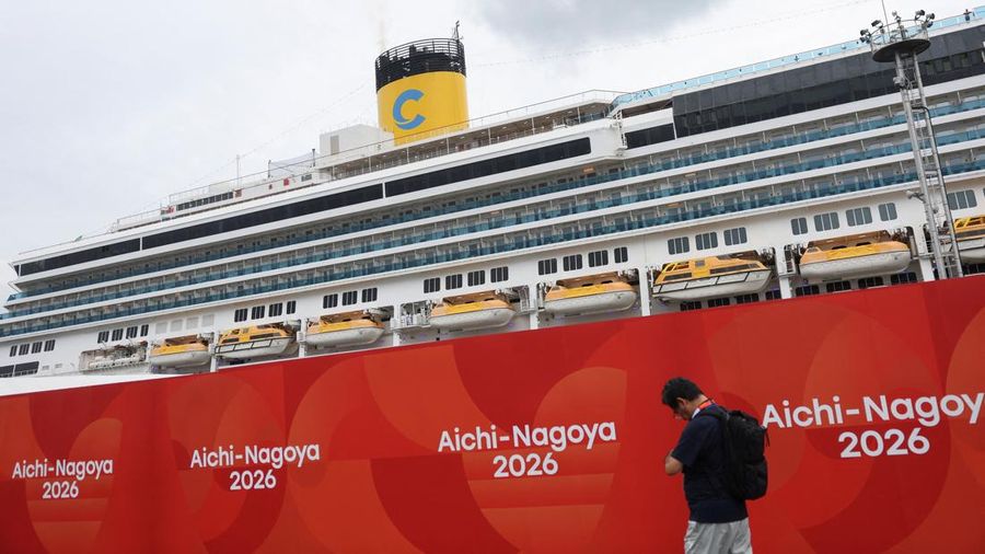 Kapal pesiar Italia Costa Serena, yang akan berfungsi sebagai perkampungan atlet sementara terapung selama Asian Games Aichi-Nagoya 2026, berada di Pelabuhan Nagoya. (REUTERS/Edgar Su)
