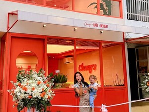 Jennifer Coppen Buka Gerai Chewys di Jakarta, Tokonya Langsung Diserbu!