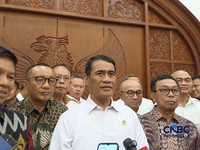 Menteri Pertanian (Mentan) Amran Sulaiman saat ditemui di kediamannya di Jakarta, Senin (21/9/2026). (CNBC Indonesia/Martyasari Rizky)