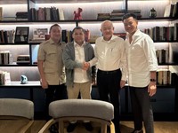 Pemilik Jhonlin Group, Andi Syamsuddin Arsyad dan Pendiri Bayan Resources, Datok Low Tuck Kwong. (Instagram/alwincc)