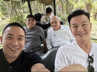 Pemilik Jhonlin Group, Andi Syamsuddin Arsyad dan Pendiri Bayan Resources, Datok Low Tuck Kwong. (Instagram/alwincc)