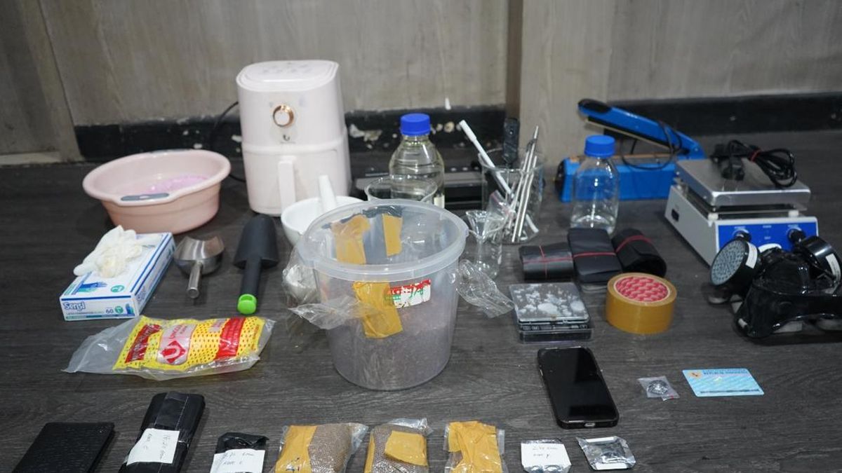 Polisi Bongkar Lab Rumahan Tembakau Sinte di Jakpus, Sudah 4 Kali Produksi