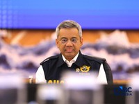 Menteri Keuangan (Menkeu) Suahasil Nazara saat menyampaikan pemaparan dalam Konferensi Pers Penindakan Impor Ilegal Beras, Garam, dan Balpres di Kantor Pusat Bea Cukai, Jakarta, Selasa (22/9/2026). (CNBC Indonesia/Tri Susilo)