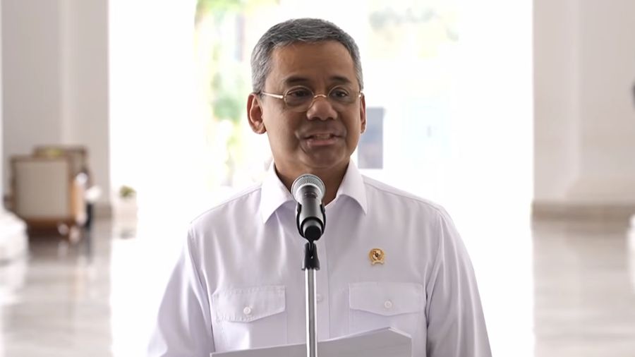 Menteri Keuangan Suahasil Nazara menyampaikan keterangan pers terkait pelunasan hutang BLBL di Istana Merdeka, Jakarta, Selasa (22/9/2026). (YouTube/Sekretariat Presiden)