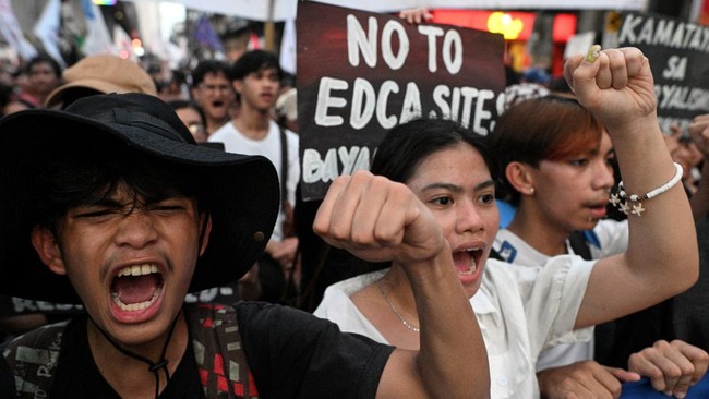 Tetangga RI Memanas, Warga Turun ke Demo Darurat Militer