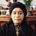 Seorang pria mengaku dirinya melihat Allah dan dicium oleh Nabi Muhammad. (Tiktok/kyai.padepokan86)