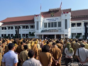 Walkot Eri Bakal Ampuni Staf yang Terlibat Pungli Loker, Asalkan...