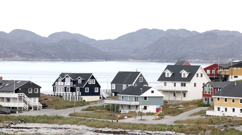 Kawasan pelabuhan lama di Nuuk, Greenland, pada 22 September 2026. (Tangkapan Layar Video Reuters/)