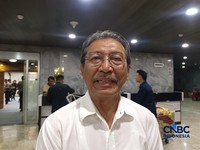 Ketua Umum Asosiasi Petani Tebu Rakyat Indonesia  (APTRI) Soemitro Samadikoen saat ditemui di Kompleks Parlemen, Jakarta, Rabu (23/9/2026). (CNBC Indonesia/Martyasari Rizky)