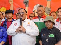 Presiden Konfederasi Serikat Pekerja Seluruh Indonesia (KSPSI) Andi Gani Nena Wea saat konferensi pers tentang rencana demo 50.000 buruh, di Kantor Sekretariat Bersama KBPBI, Tebet, Jakarta Selatan, Rabu (23/9/2026). (Dok. KSPSI)