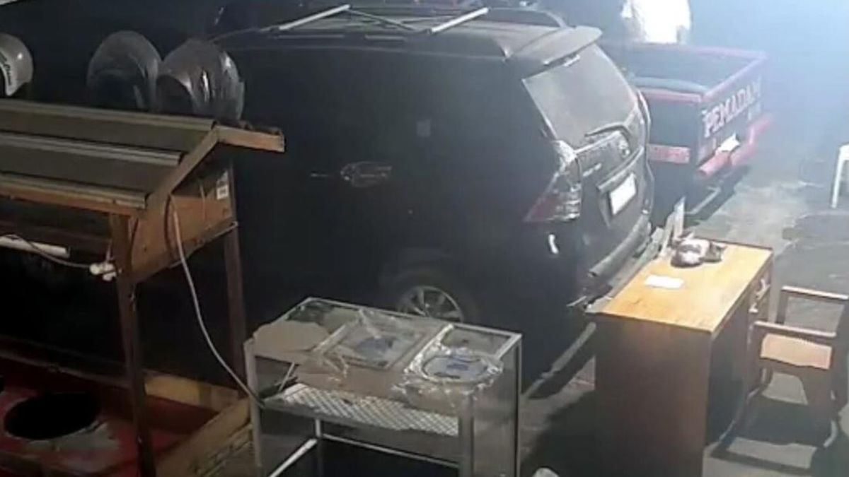 Selang Relawan di Kalteng Dicuri Saat Petugas Kelelahan Padamkan Karhutla