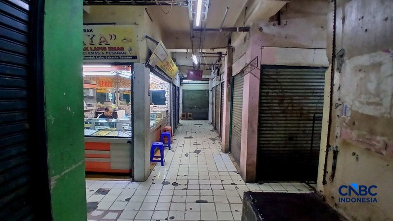 Suasana lengang perdagangan di Pasar Pondok Labu, Jakarta Selatan, Rabu (23/9/2026).