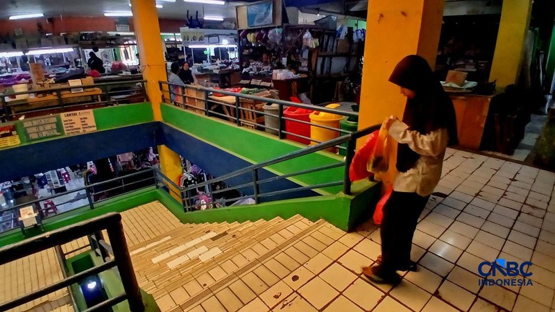 Suasana lengang perdagangan di Pasar Pondok Labu, Jakarta Selatan, Rabu (23/9/2026).