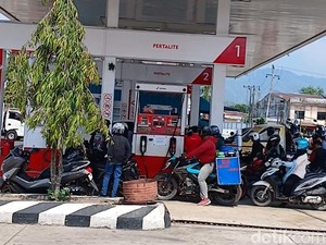 Sopir Truk Bacok Petugas SPBU Mamuju Diduga Dipicu Antrean BBM