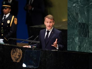 Aksi Macron Singgung Gaza hingga Gebrak Podium PBB