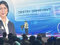 Gubernur Bank Indonesia, Destry Damayanti saat menghadiri FEKDI x IFSE 2026 di Jakarta International Convention Center (JICC), Senayan, Jakarta, Kamis (24/9/2026). (CNBC Indonesia)
