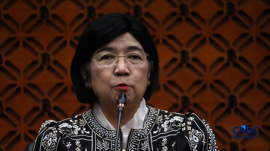 Gubernur BI Destry Damayanti dalam Konferensi Pers Sinergi Kebijakan Moneter & Fiskal di Ruang Konferensi Pers, Gedung Thamrin Lantai 1, Bank Indonesia, Jakarta Pusat, Kamis (24/9/2026). (CNBC Indonesia/Muhamad Sabki)