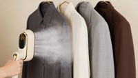  Pakai Setrika Uap Portabel Tapi Baju Tetep Kusut? Ini 6 Cara Pakai yang Benar 