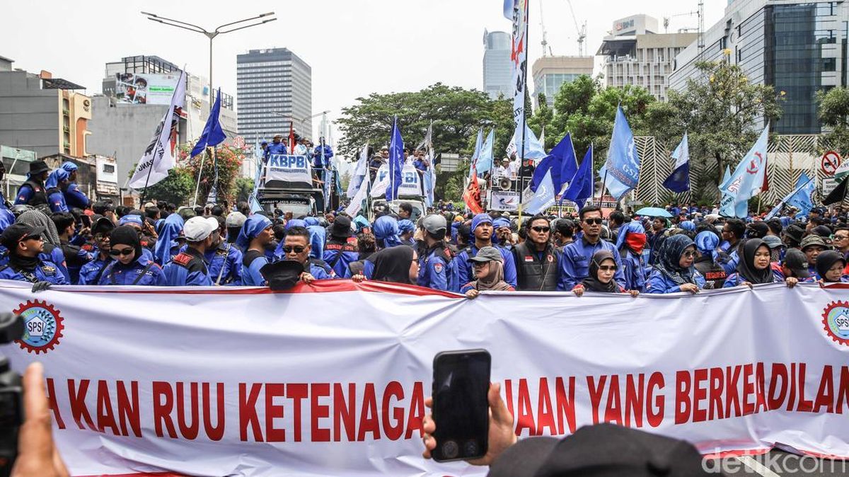 Besok Buruh Demo Lagi di Jakarta — NadiKabar.com