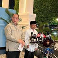 Menteri Kehutanan, Raja Juli Antoni menyampaikan keterangan kepada awak media usai melakukan pertemuan dengan Presiden Prabowo Subianto di Istana Negara, Kamis (24/9/2026). (CNBC Indonesia/Emir Yanwardhana)